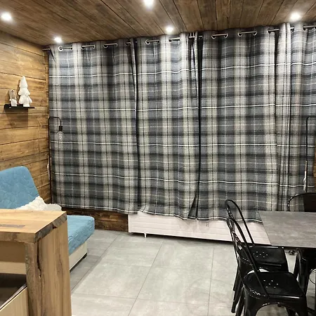 Cosy Dans La Tour Sumene