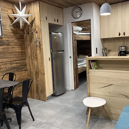 Cosy Dans La Tour Sumene Apartmán *